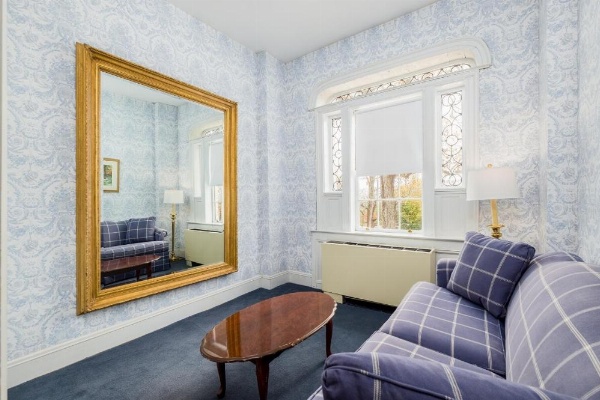 Simsbury 1820 House image 13